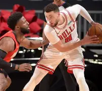 九游登录入口-欧冠赛程吃紧，芝加哥公牛转会期外线爆发，态度坚定，训练强度明显提升(欧冠八强预测)