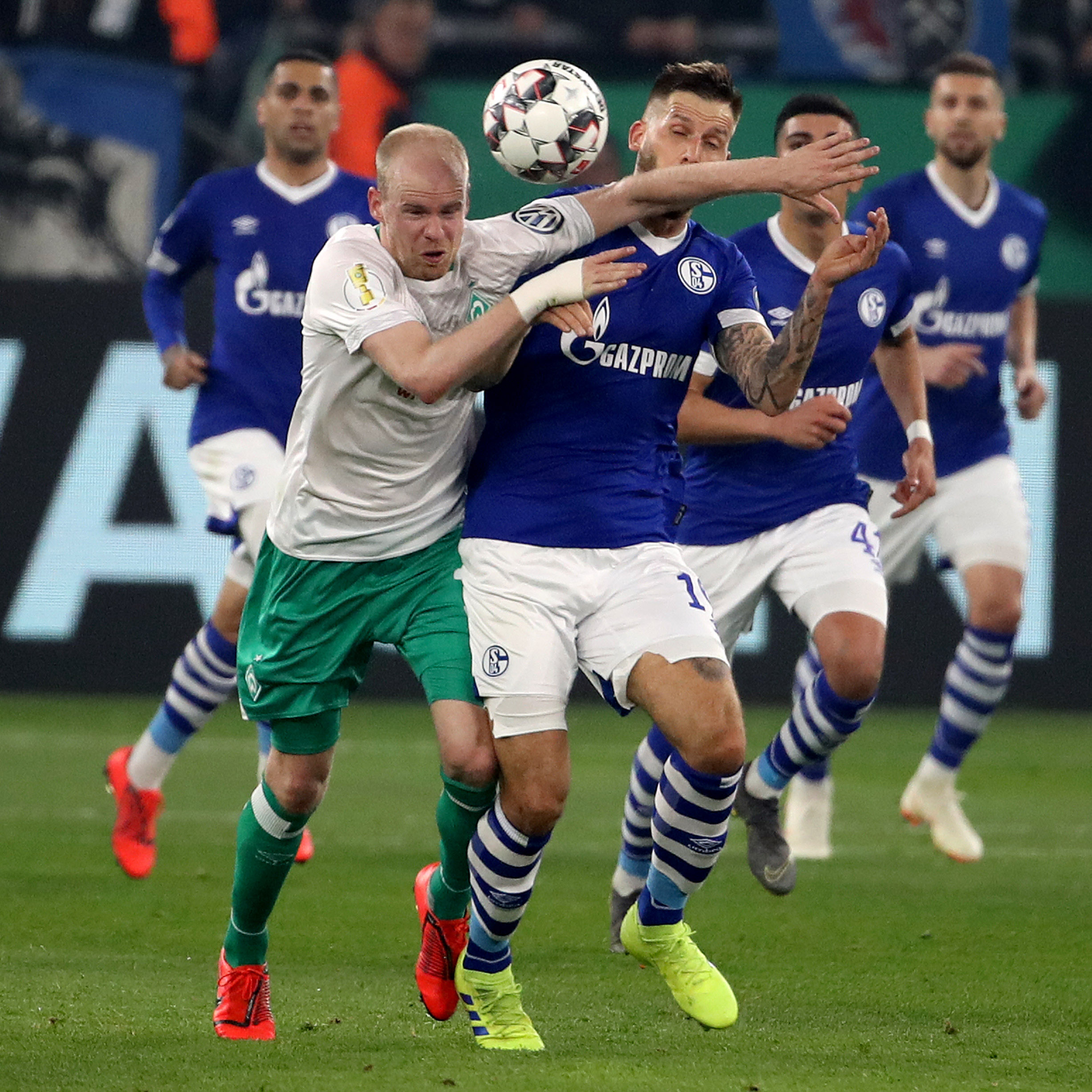 关于德国杯今夜再迎强敌,广州队回应争议,主帅态度:球迷炸锅,更衣室氛围转暖的信息 关于德国杯今夜再迎强敌,广州队回应争议,主帅态度:球迷炸锅,更衣室氛围转暖的信息