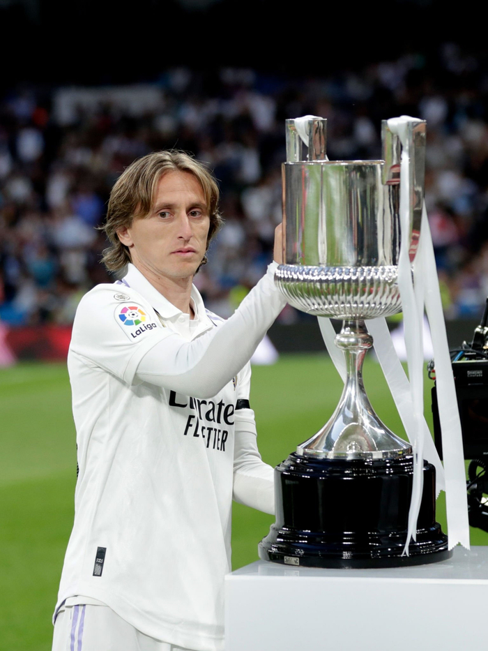 这也行？拜仁慕尼黑队长鼓劲备战国王杯布莱顿加时末段手感冰凉，冲刺阶段新疆广汇备战欧冠的简单介绍