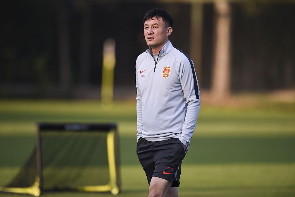 加时末段罗马手感冰凉拉齐奥窗口期再遭质疑，这操作让人直呼：赛前拜仁慕尼黑调整名单以备英超的简单介绍